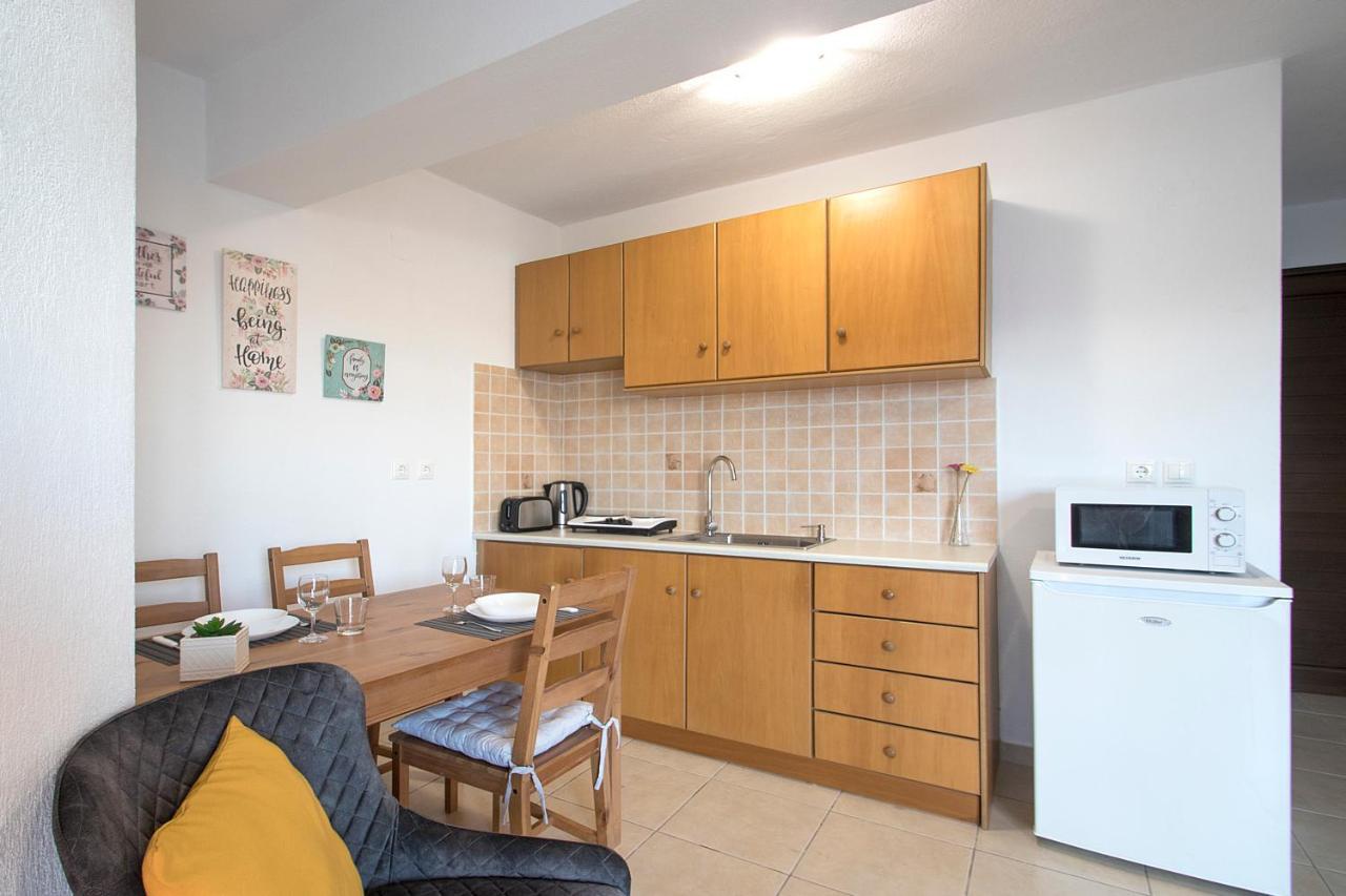 D & E Apartments Skiathos Town Ngoại thất bức ảnh